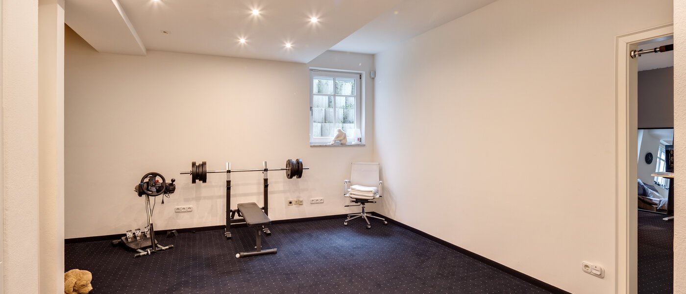 Половина двухквартирного жилого дома Grünwald 11 коридор 14454