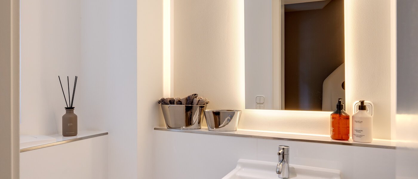 Половина двухквартирного жилого дома Grünwald 01 гостевой туалет 14454