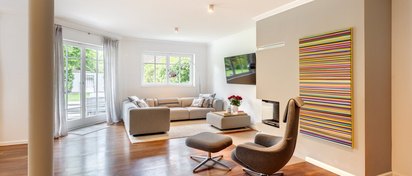 Половина двухквартирного жилого дома Grünwald 01 жилое пространство 14454