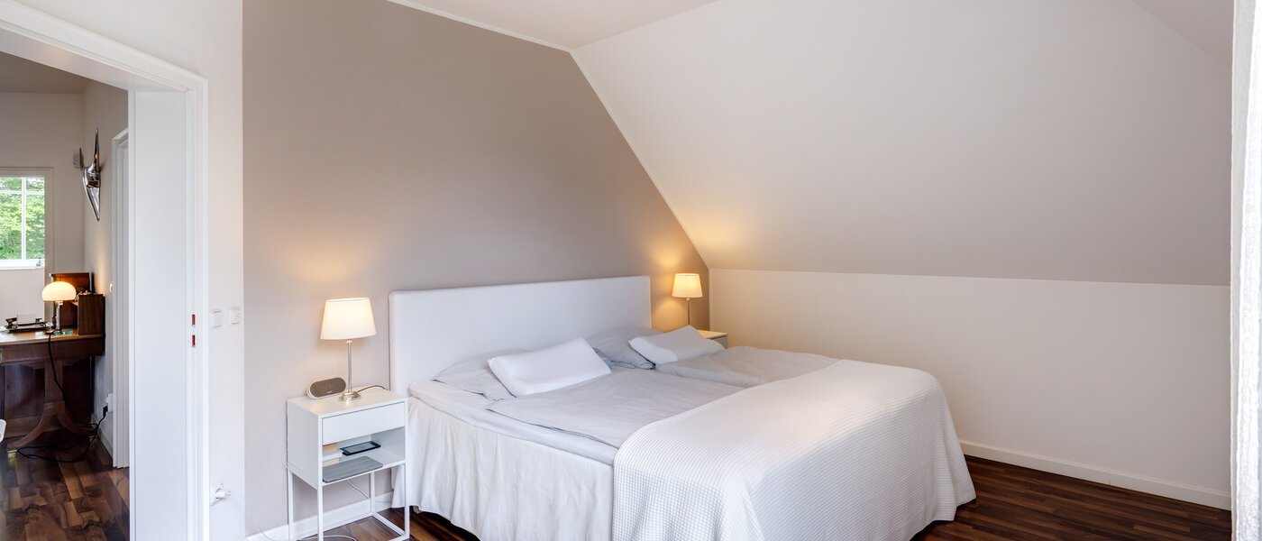 Половина двухквартирного жилого дома Grünwald 01 1-я спальная комната 14454