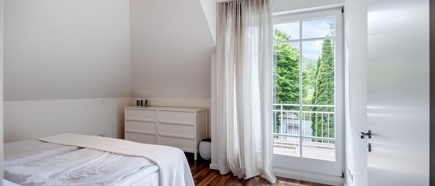 Половина двухквартирного жилого дома Grünwald 02 1-я спальная комната 14454