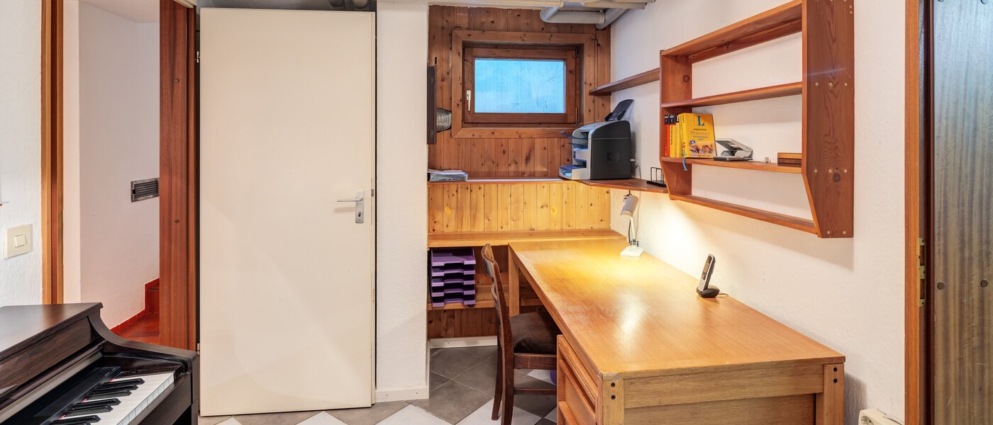 дом München Ramersdorf 01 рабочий кабинет 14455