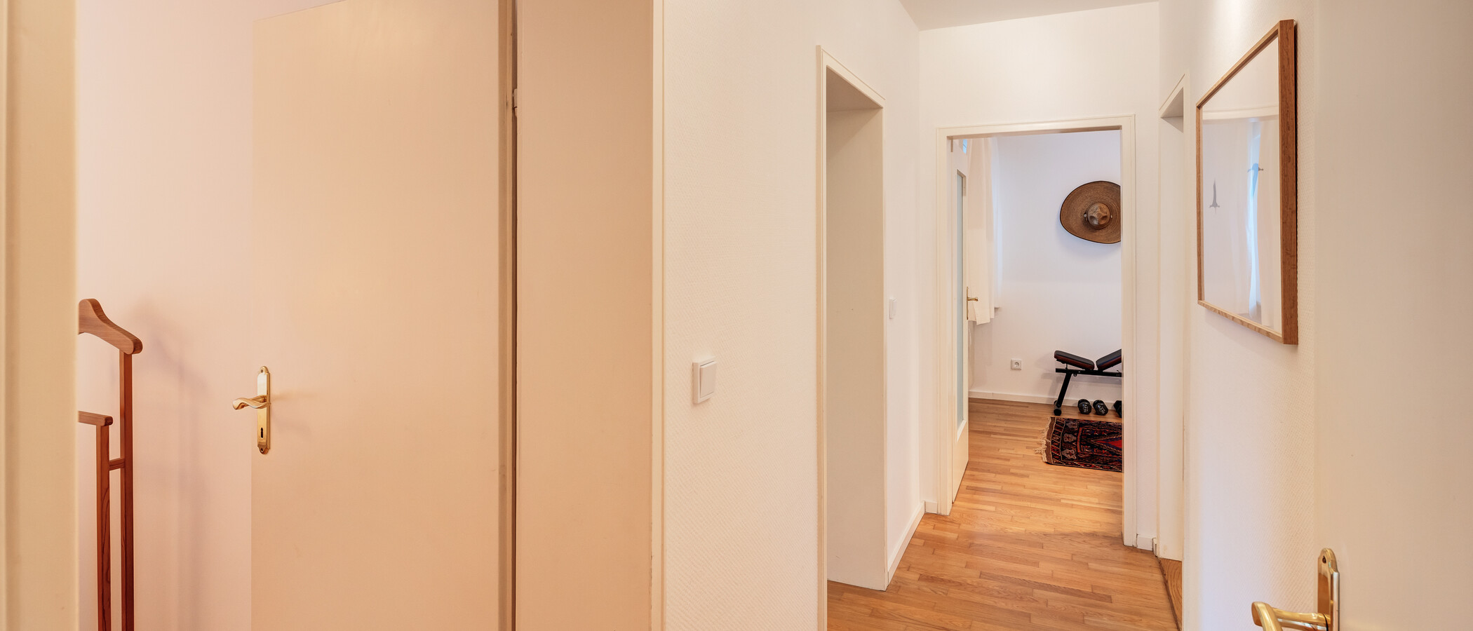 квартира München Menterschwaige 04 коридор 14458