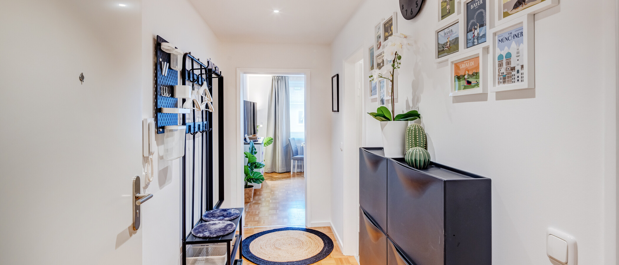 квартира München Lehel 02 коридор 14463