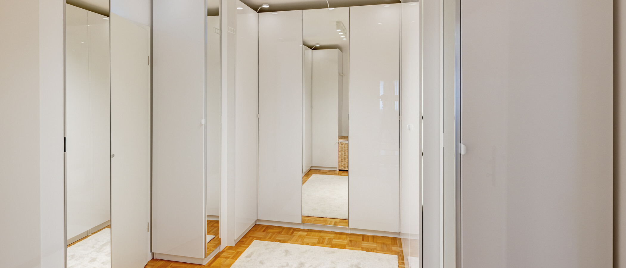 квартира München Lehel 01 гардеробная 14463