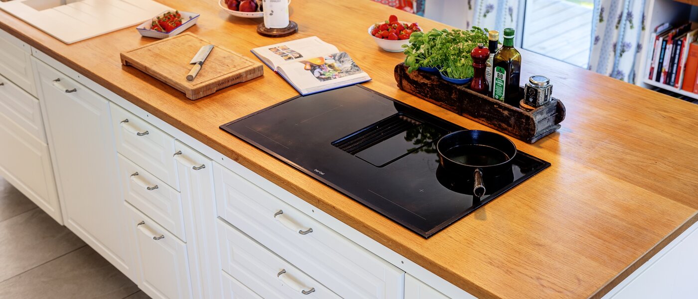 Половина двухквартирного жилого дома Icking 05 кухня 14465