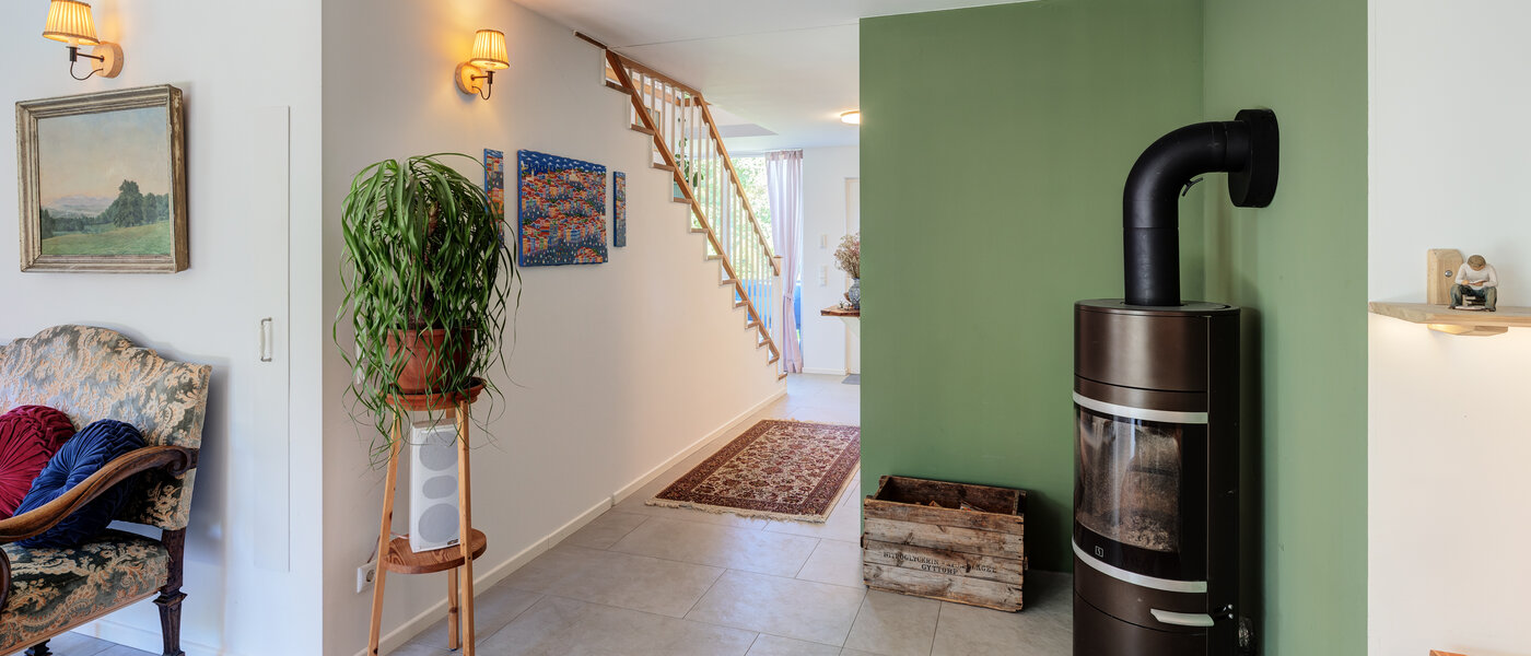 Половина двухквартирного жилого дома Icking 04 коридор 14465