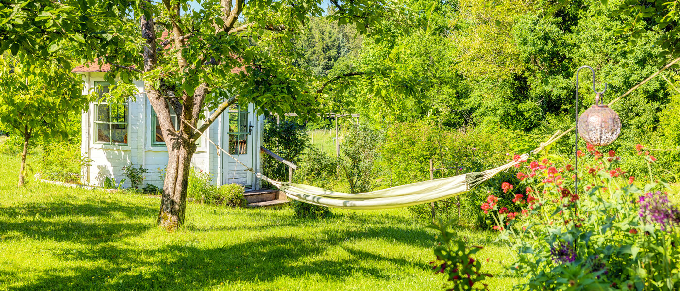 Половина двухквартирного жилого дома Icking 07 сад 14465