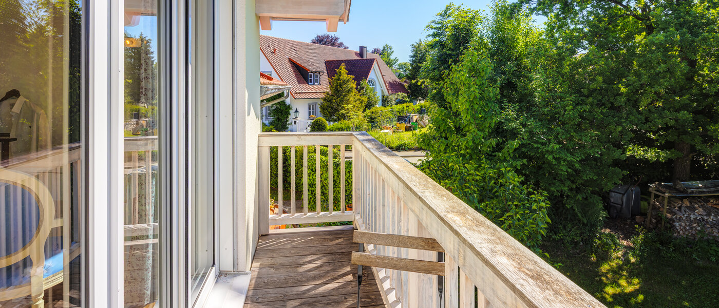 Половина двухквартирного жилого дома Icking 02 балкон 14465