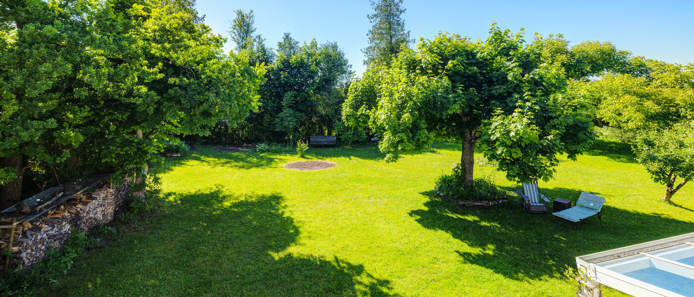 Половина двухквартирного жилого дома Icking 01 вид из окна 14465