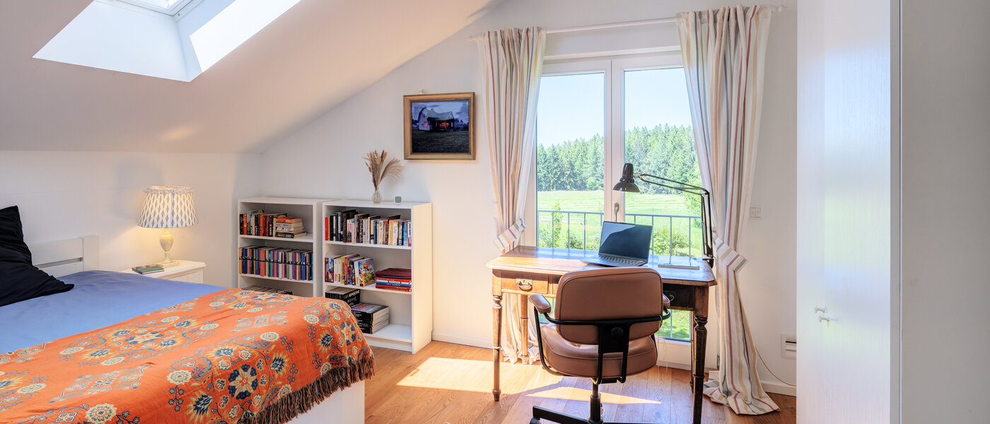 Половина двухквартирного жилого дома Icking 01 2-я спальная комната 14465