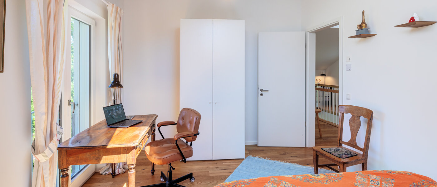 Половина двухквартирного жилого дома Icking 03 2-я спальная комната 14465