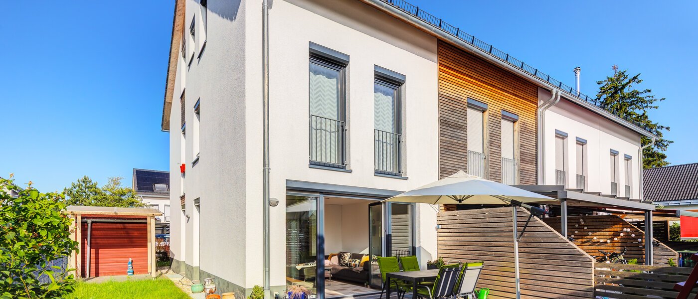 таунхаус Karlsfeld 01 сад 14478