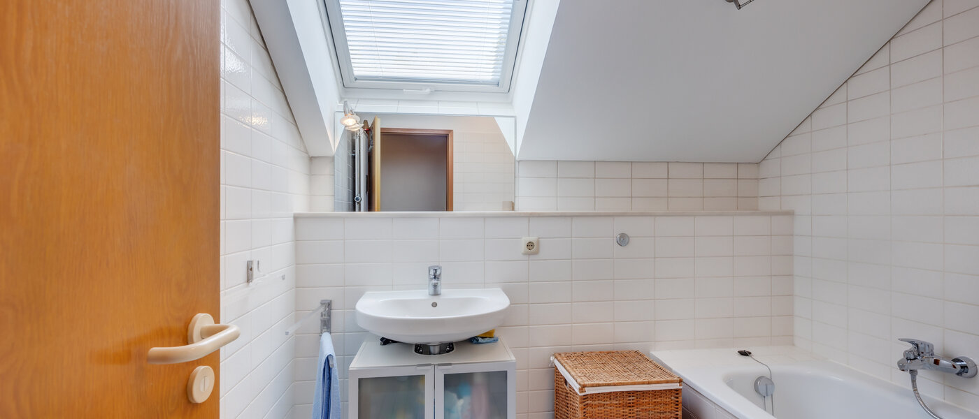 мансардная квартира München Harlaching 01 ванная комната 14501