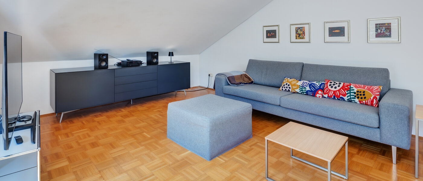 мансардная квартира München Harlaching 02 жилое пространство 14501