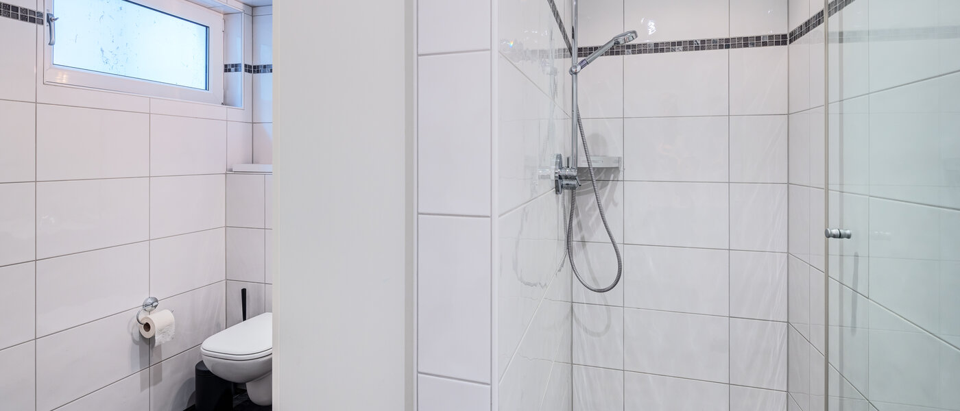 Половина двухквартирного жилого дома Wörthsee 02 2-я ванная комната 14511