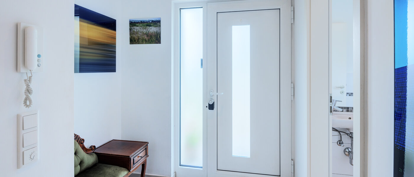 Половина двухквартирного жилого дома Wörthsee 01 коридор 14511