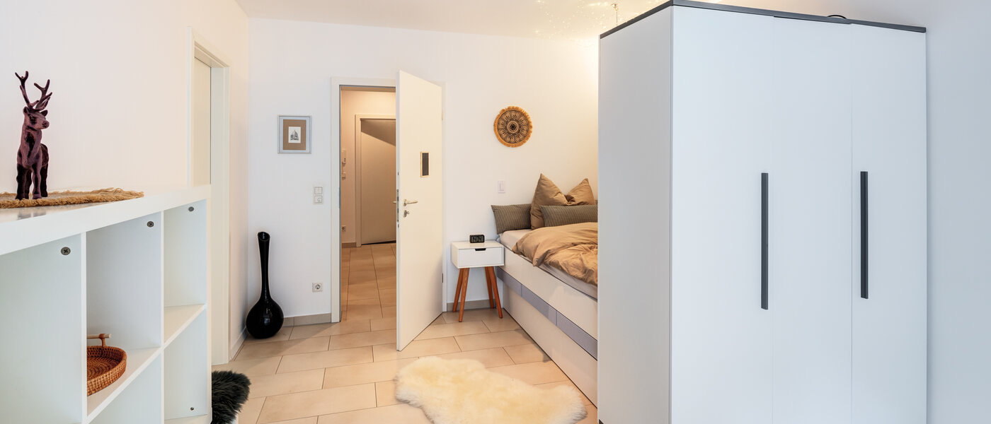 Половина двухквартирного жилого дома Wörthsee 03 2-я спальная комната 14511