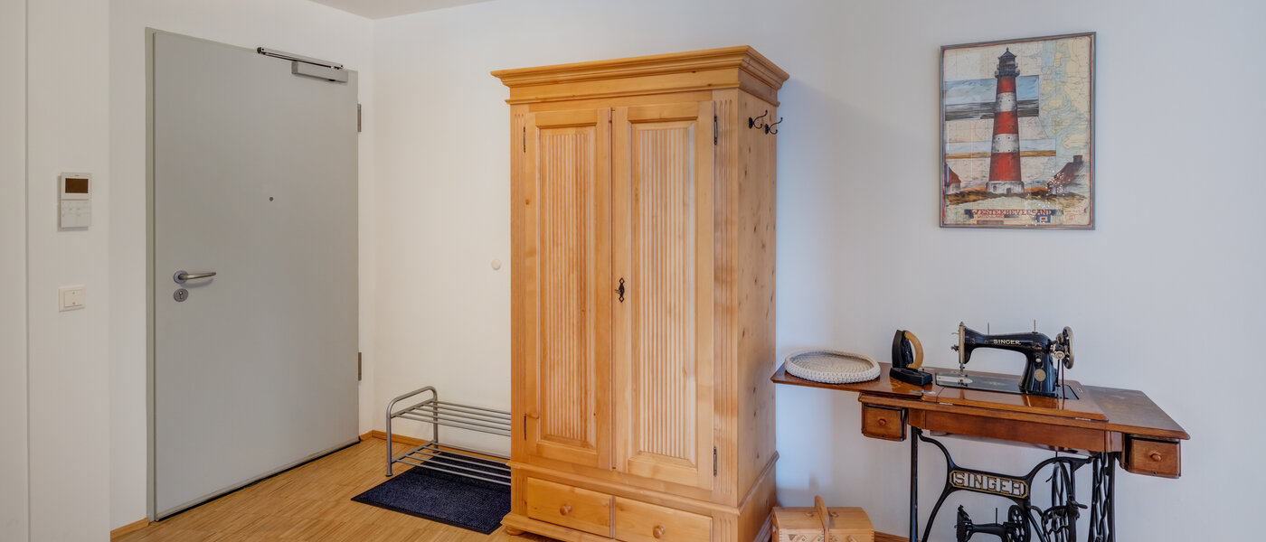 квартира München Obersendling 03 коридор 14517