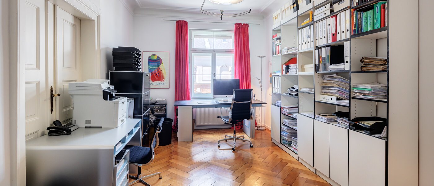 квартира München Neuhausen 01 рабочий кабинет 14528