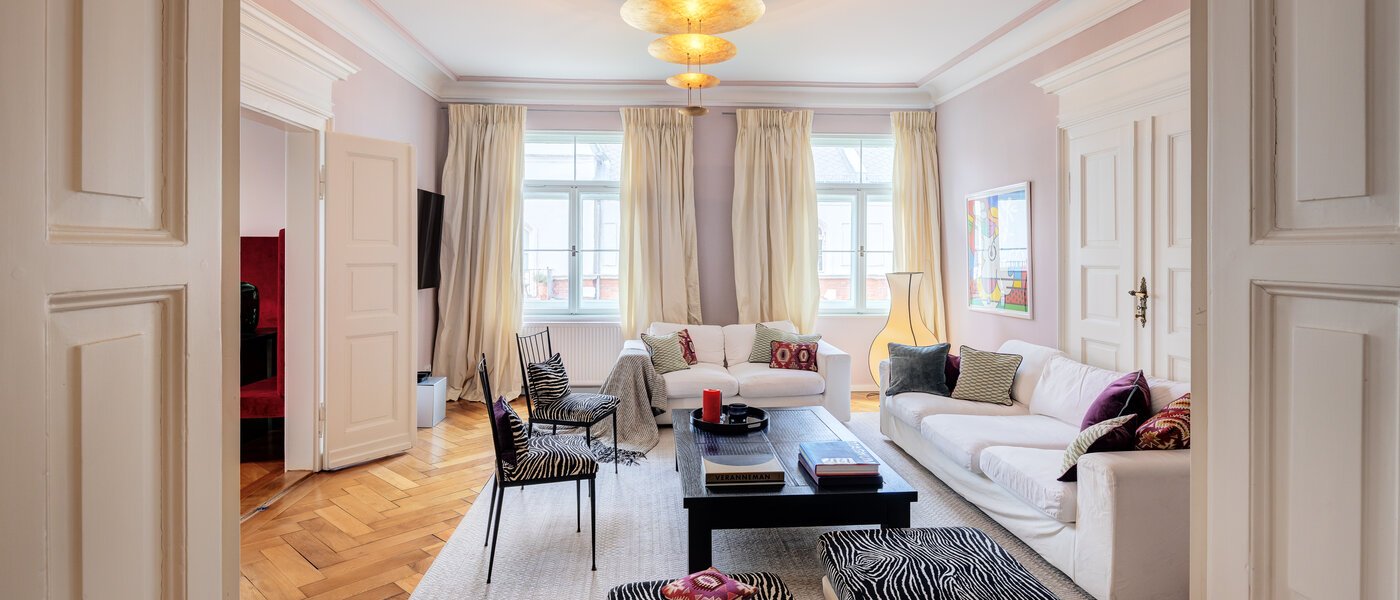 квартира München Neuhausen 01 гостиная 14528