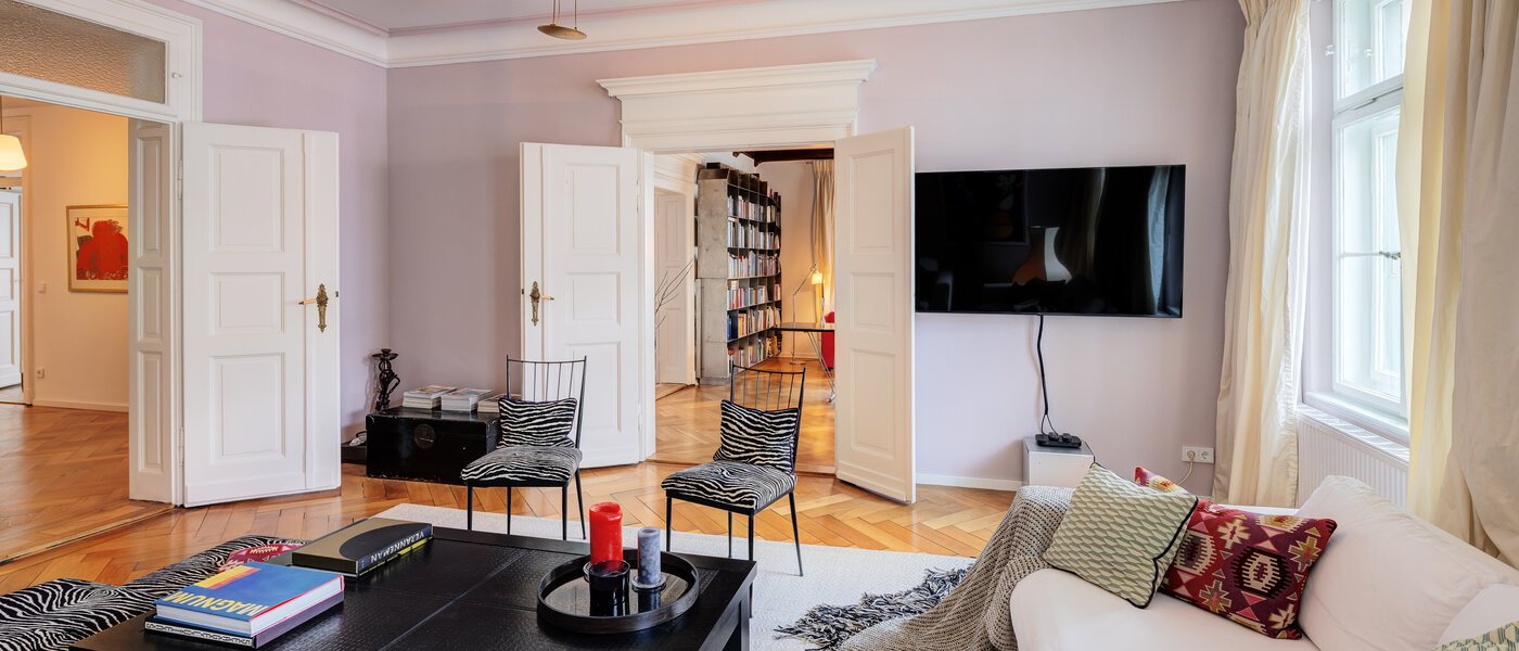 квартира München Neuhausen 04 гостиная 14528