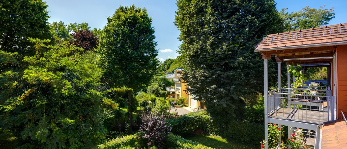 двухэтажная квартира-галерея München Ramersdorf 02 вид из окна 14556