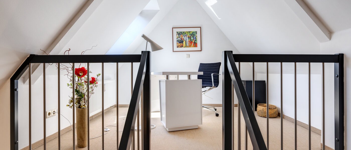 двухэтажная квартира-галерея München Ramersdorf 01 рабочая зона 14556