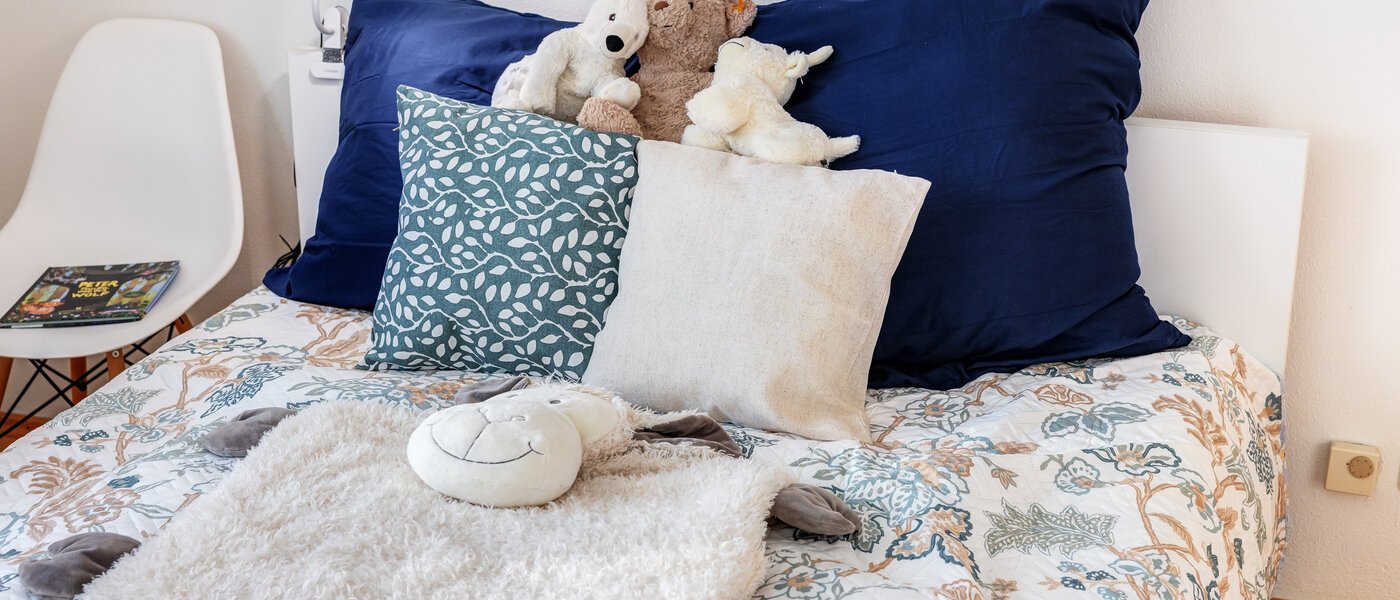 Половина двухквартирного жилого дома München Obersendling 03 2-я спальная комната 14567