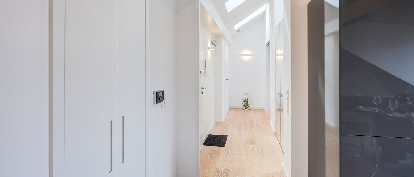 мансардная квартира München Maxvorstadt 01 коридор 14568