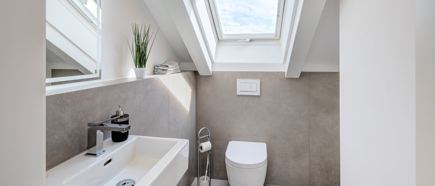 мансардная квартира München Maxvorstadt 01 гостевой туалет 14568