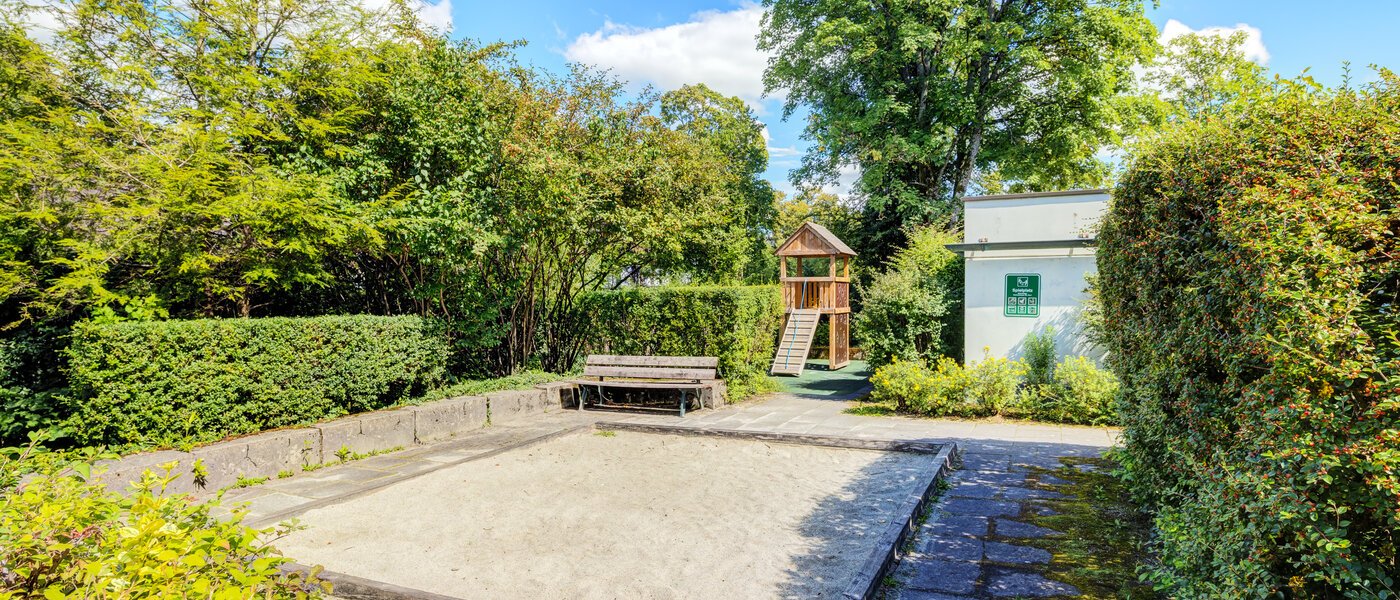 квартира Pullach im Isartal 03 внутренний двор  14573