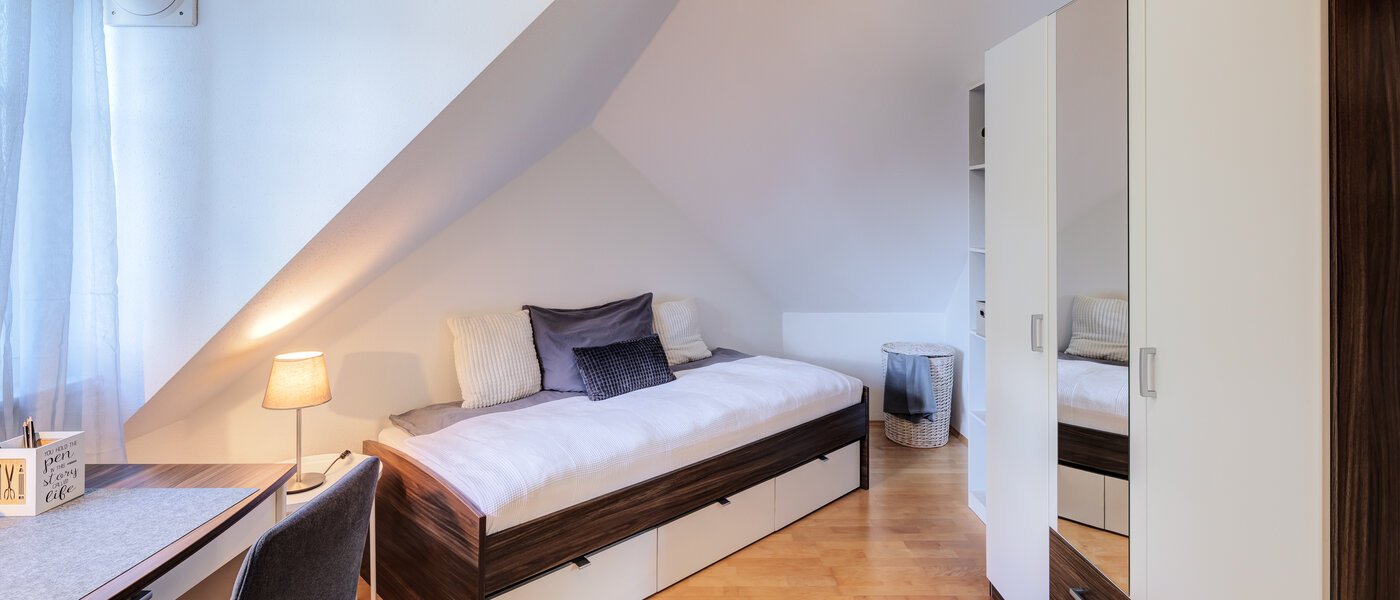 двухэтажная квартира Gröbenzell 02 бюро / гостиная 14575