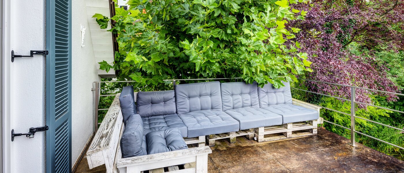 Особняк München Obermenzing 02 терраса с крышей 14582