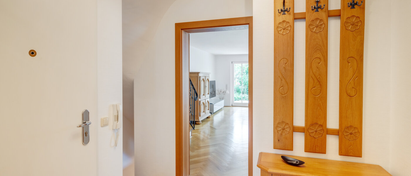 двухэтажная квартира München Fasangarten 01 коридор 14585