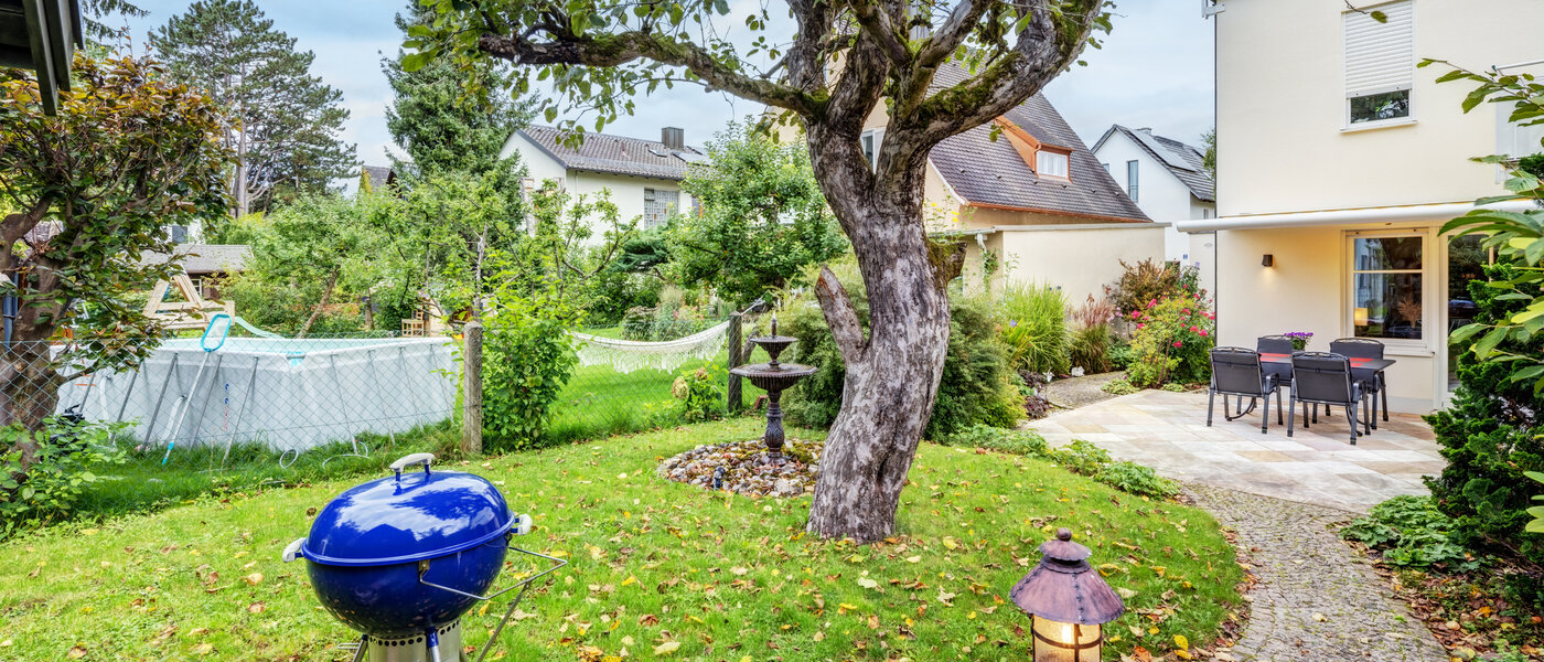 двухэтажная квартира München Fasangarten 02 сад 14585