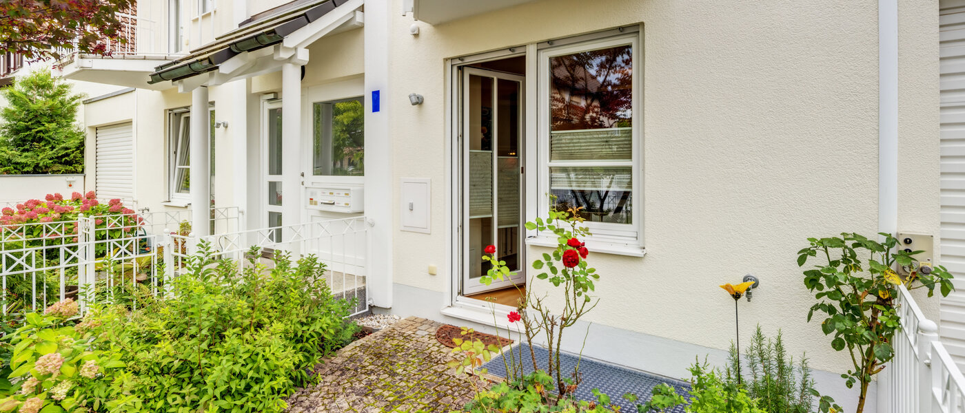 двухэтажная квартира München Fasangarten 04 сад 14585