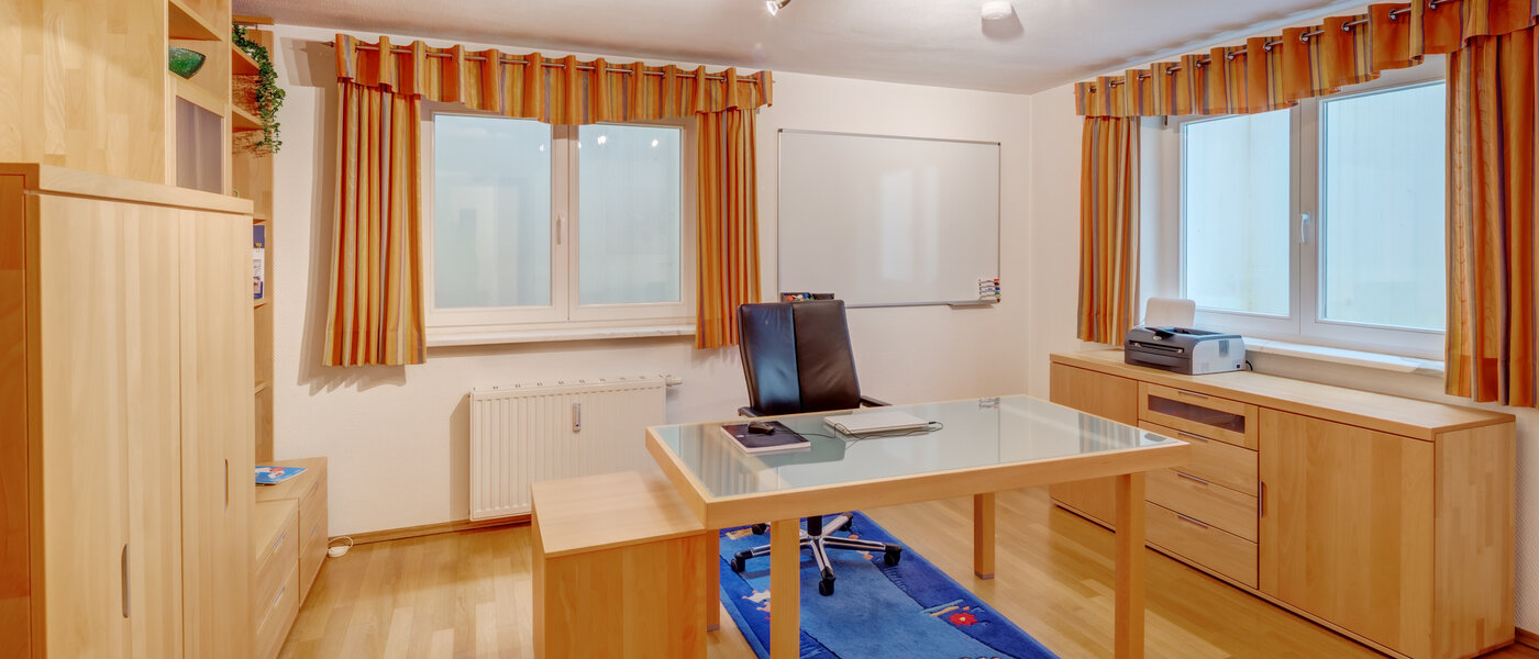 двухэтажная квартира München Fasangarten 02 комната для хобби 14585