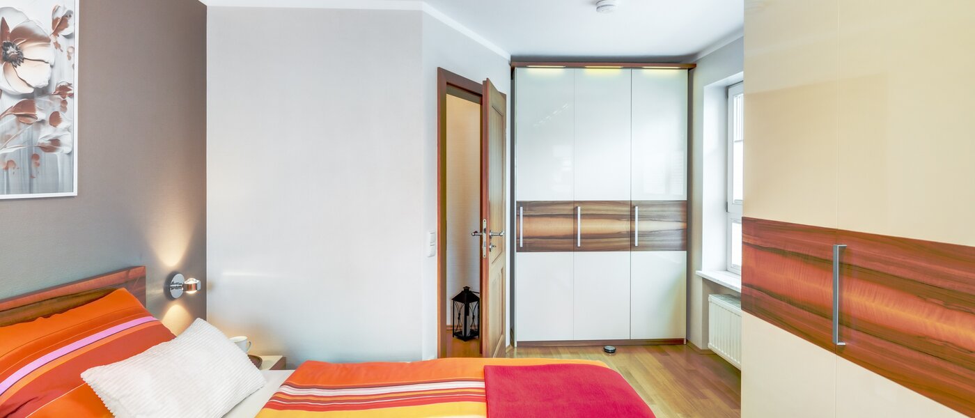 двухэтажная квартира München Fasangarten 03 спальная комната 14585