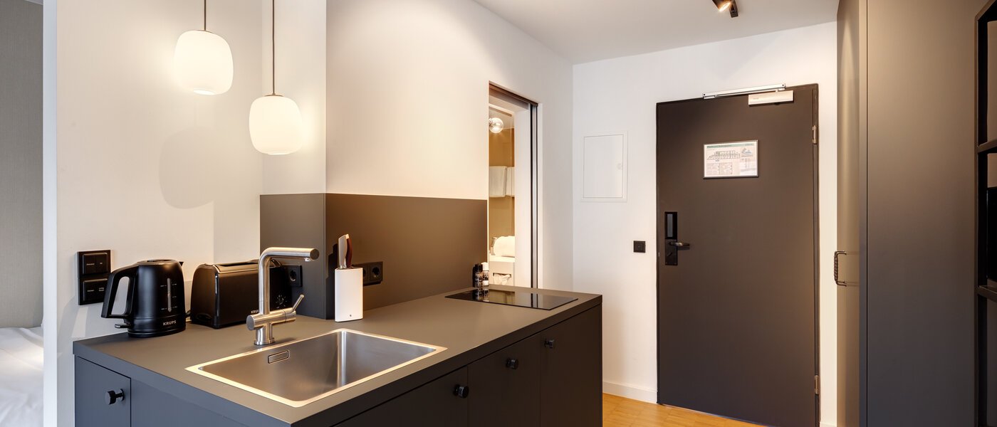 квартира München Schwabing-West (rund um den Hohenzollernplatz) 02 кухня 14592