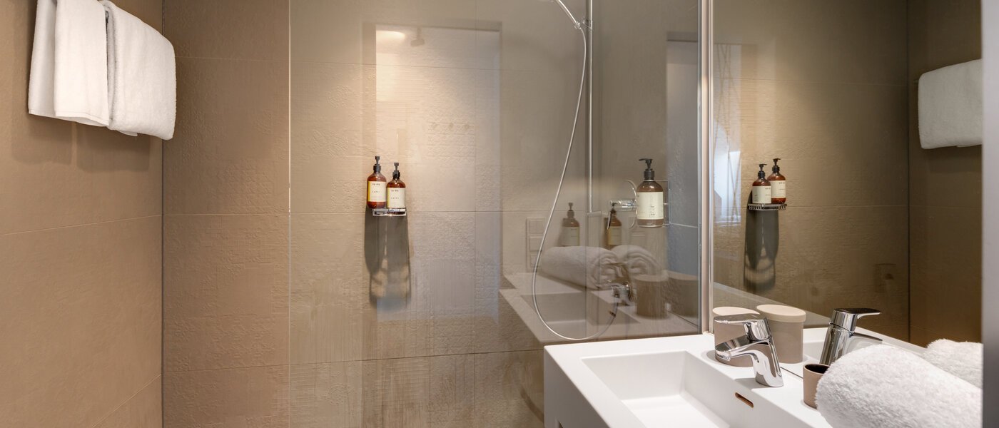 квартира München Schwabing-West (rund um den Hohenzollernplatz) 01 ванная комната 14593