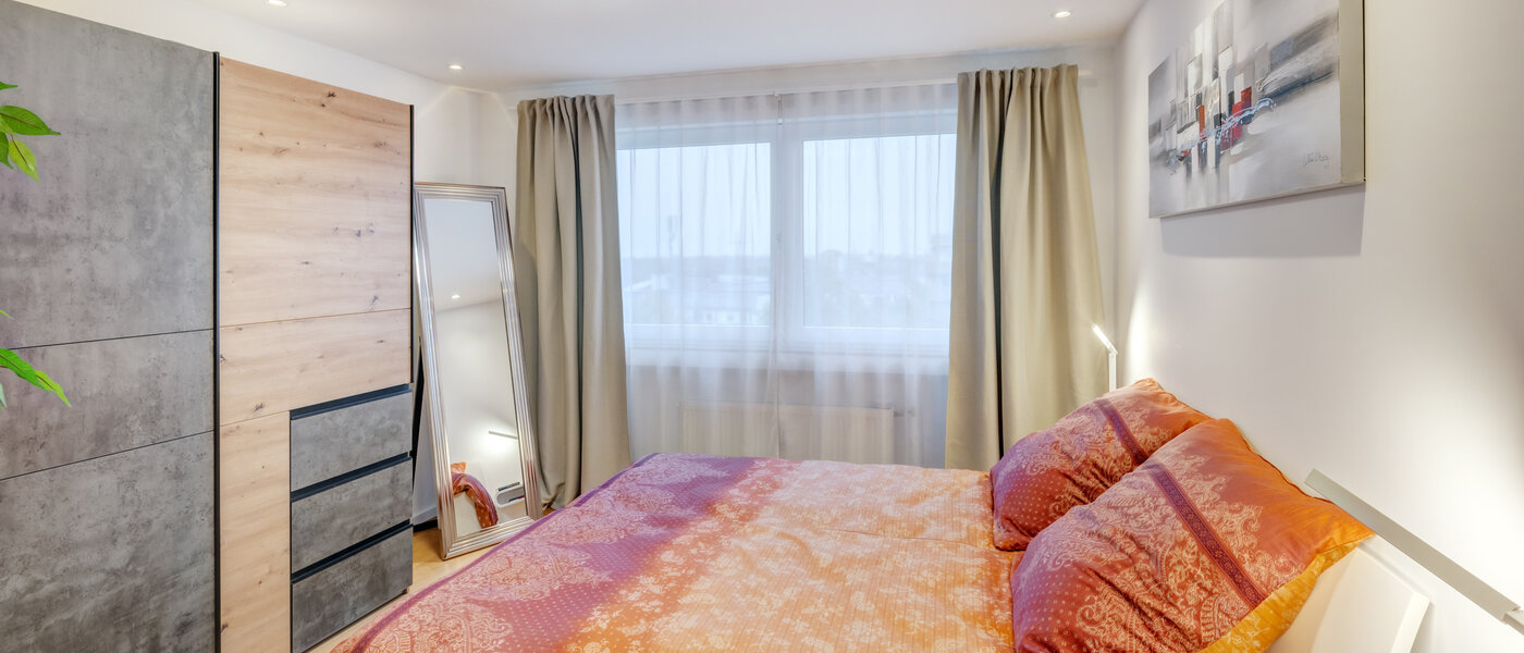 квартира München Westkreuz 01 спальная комната 14594