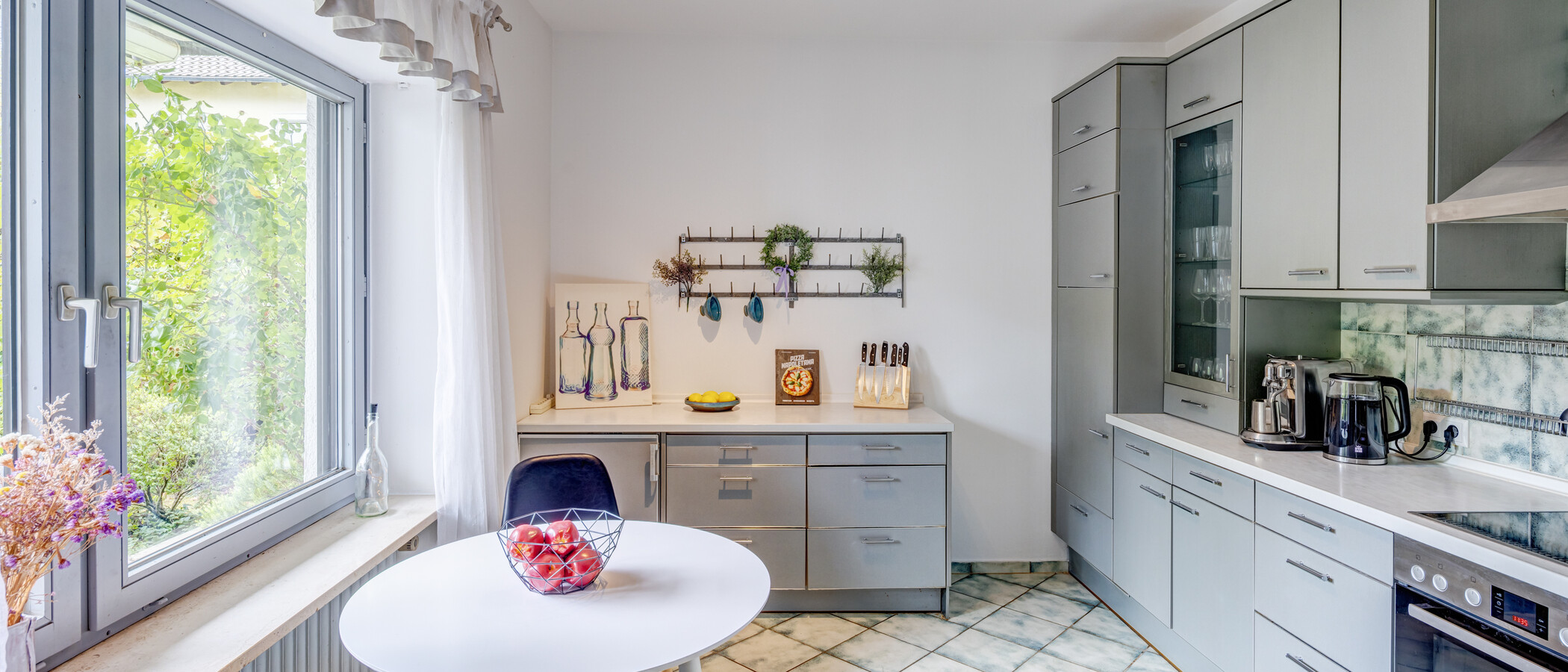 квартира с садом München Hadern 01 кухня 14610