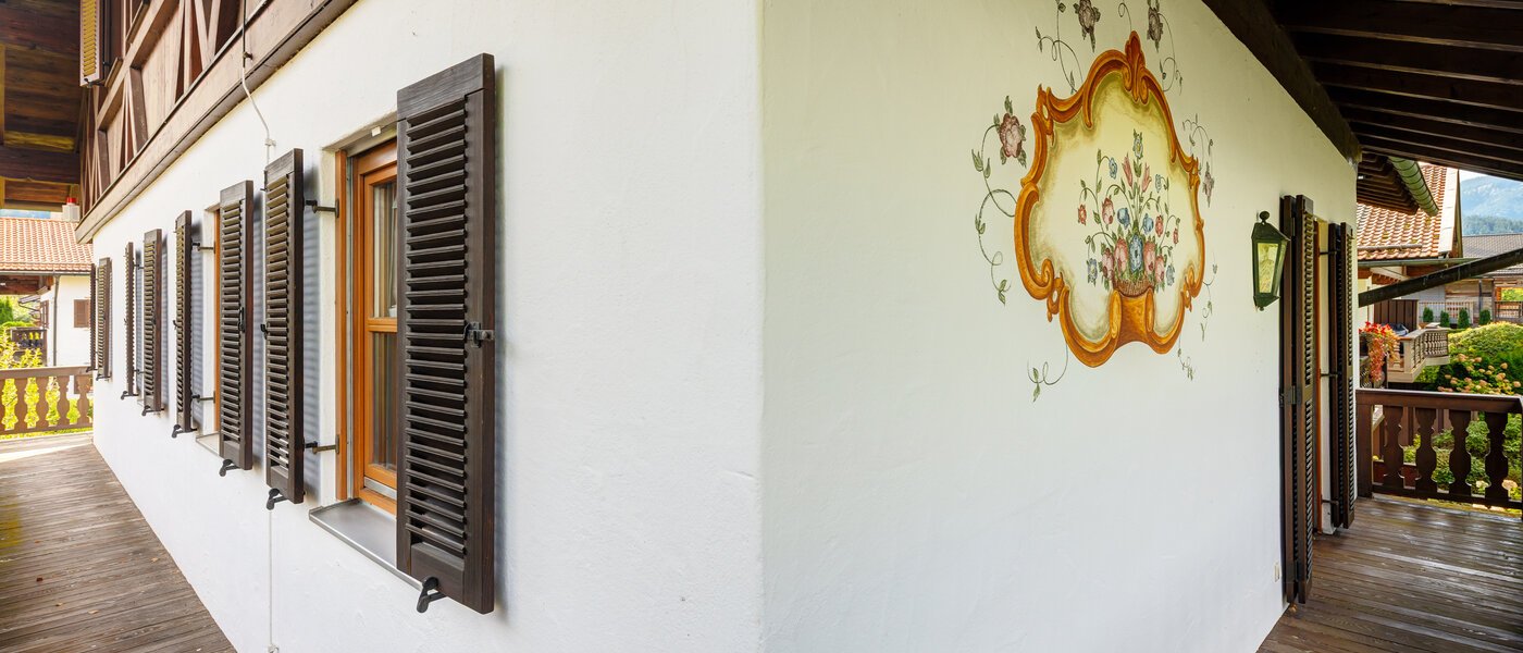 Половина двухквартирного жилого дома Rottach-Egern 03 балкон 14616