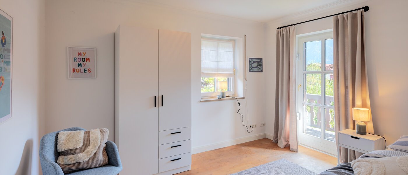 Половина двухквартирного жилого дома Rottach-Egern 02 2-я спальная комната 14616