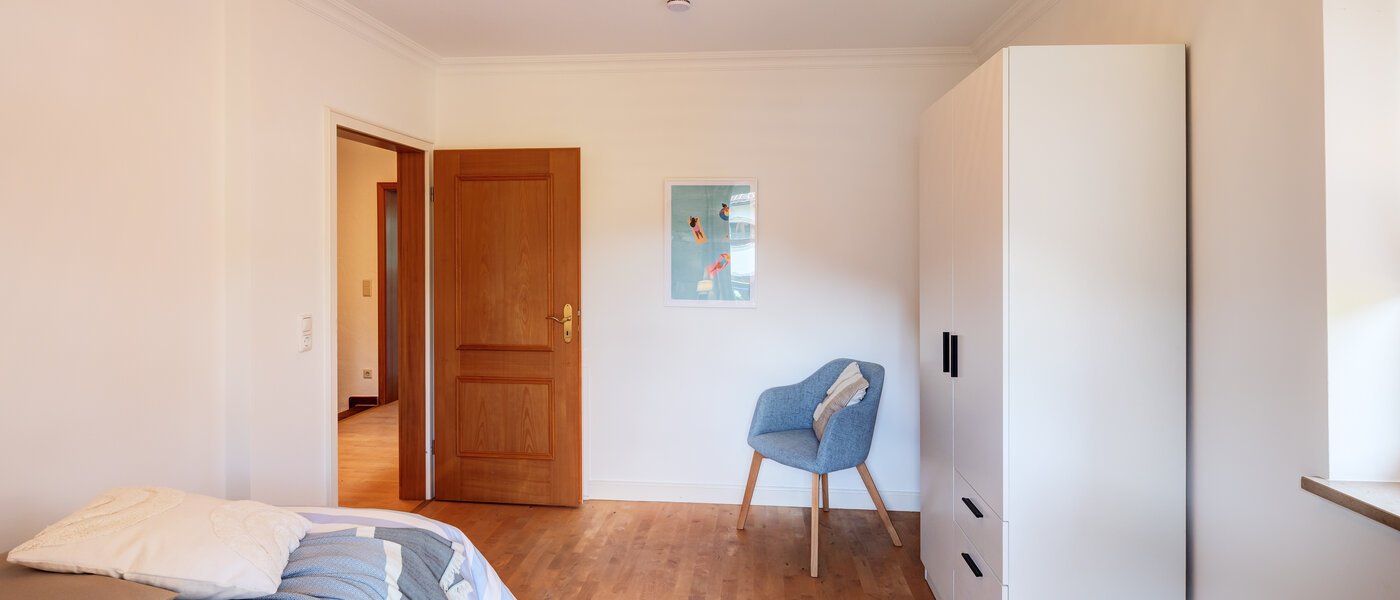 Половина двухквартирного жилого дома Rottach-Egern 03 2-я спальная комната 14616