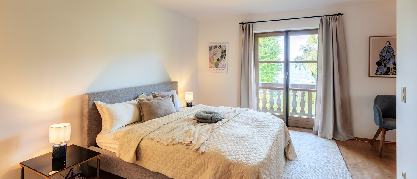 Половина двухквартирного жилого дома Rottach-Egern 01 1-я спальная комната 14616