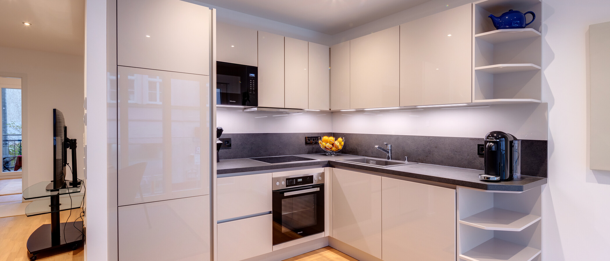 квартира München Maxvorstadt 01 кухня 14633