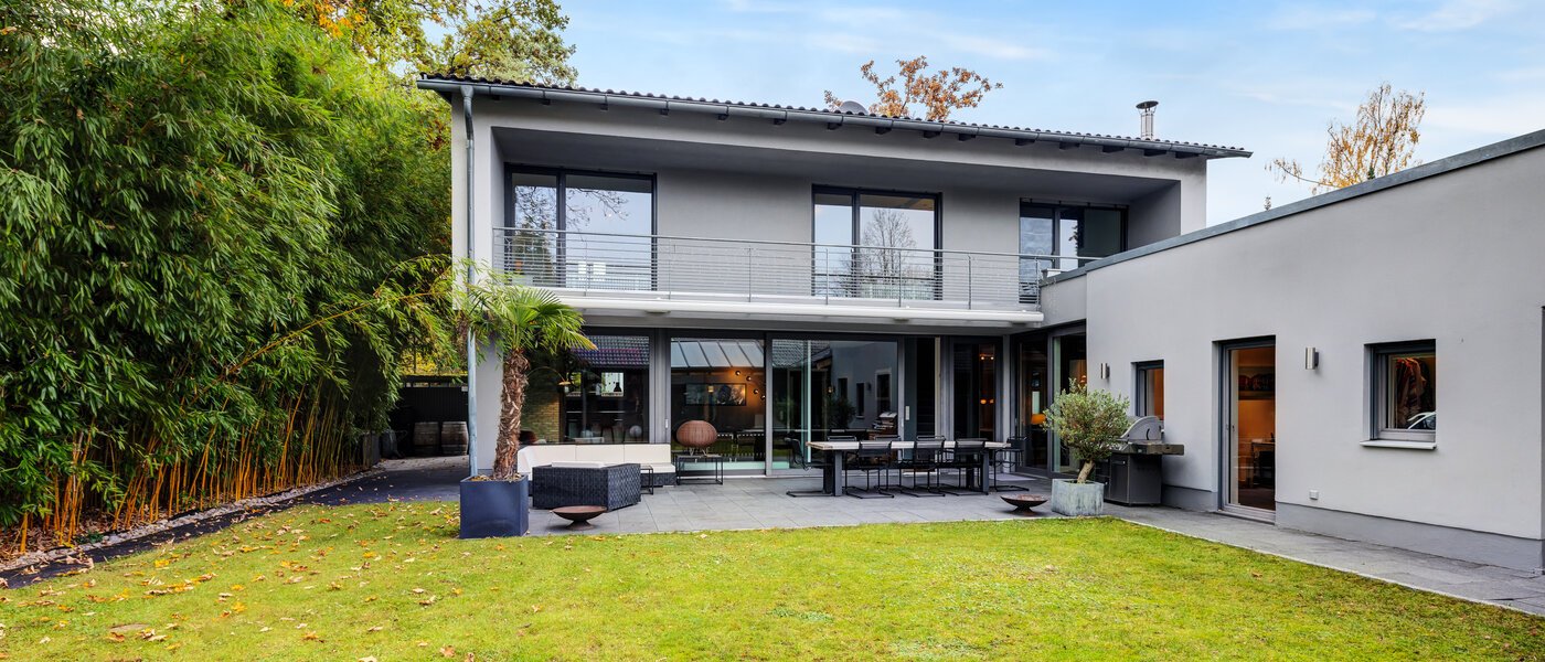 дом Vaterstetten 01 сад 14635