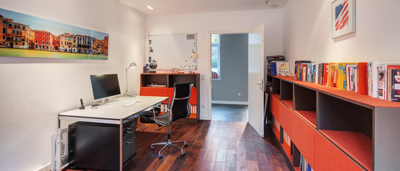 дом Vaterstetten 02 рабочий кабинет 14635